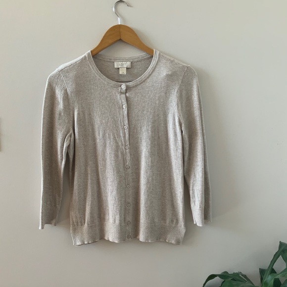 Loft Outlet - 🐙 2/25$ Beige off white long sleeves cardi - Picture 2 of 7